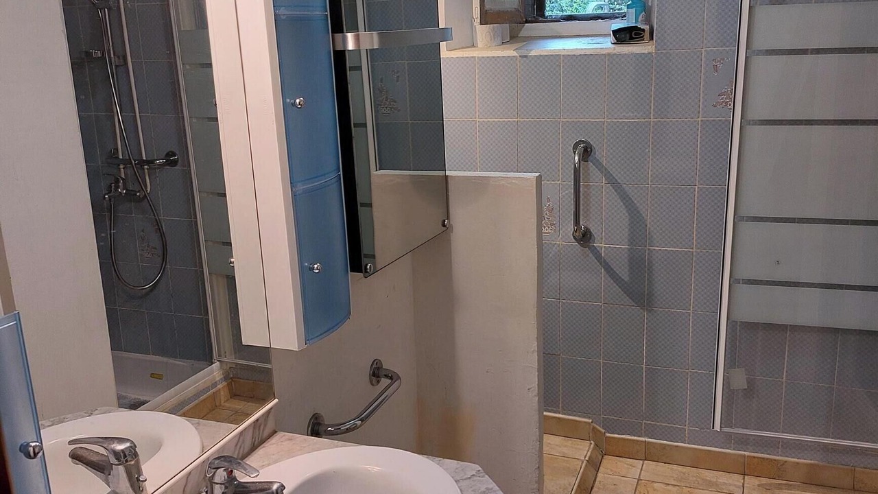 Photo of Bathroom in Loures-Barousse