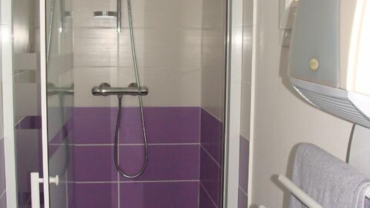 Photo of Bathroom in Labastide-de-Virac