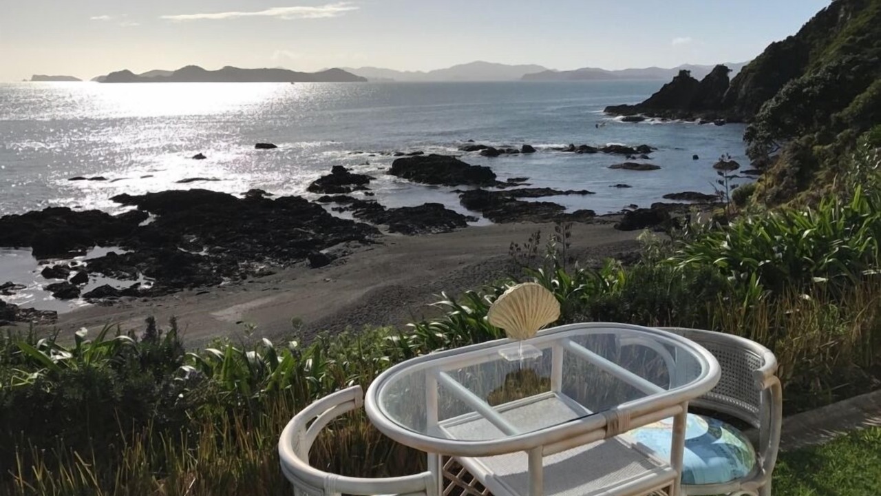 Photo of Others in Russell