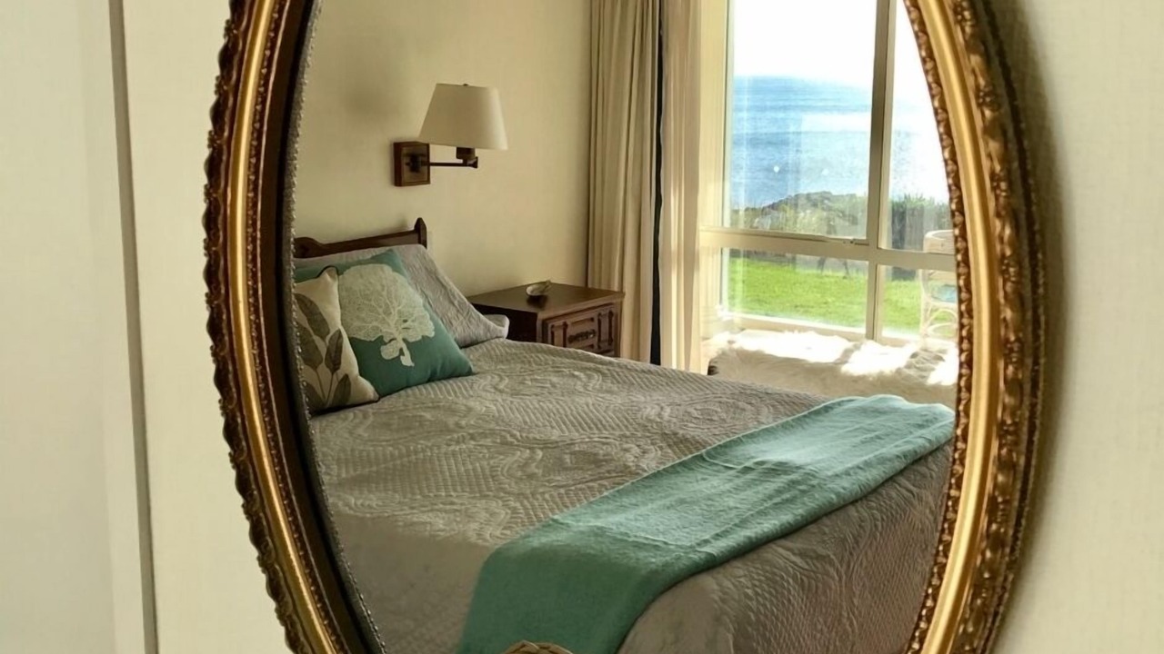 Photo of Others in Russell