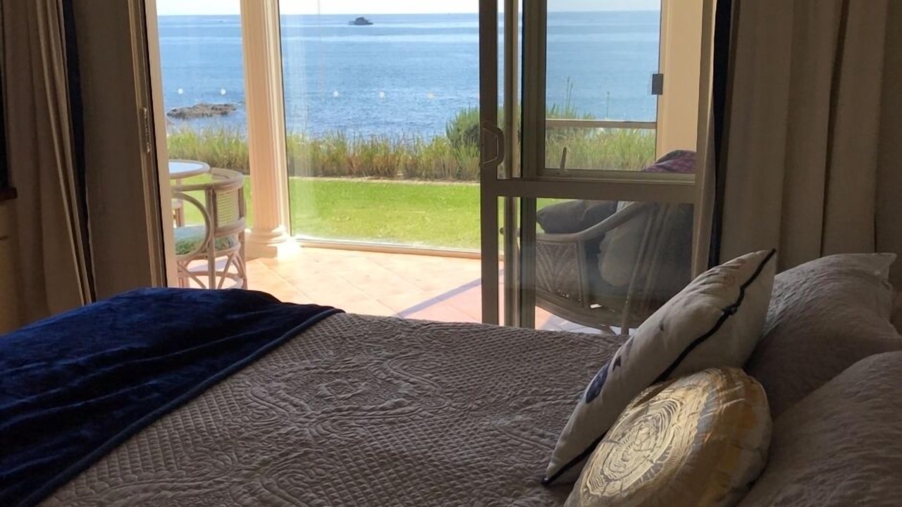 Photo of Others in Russell