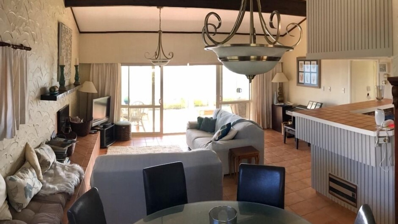 Photo of Others in Russell