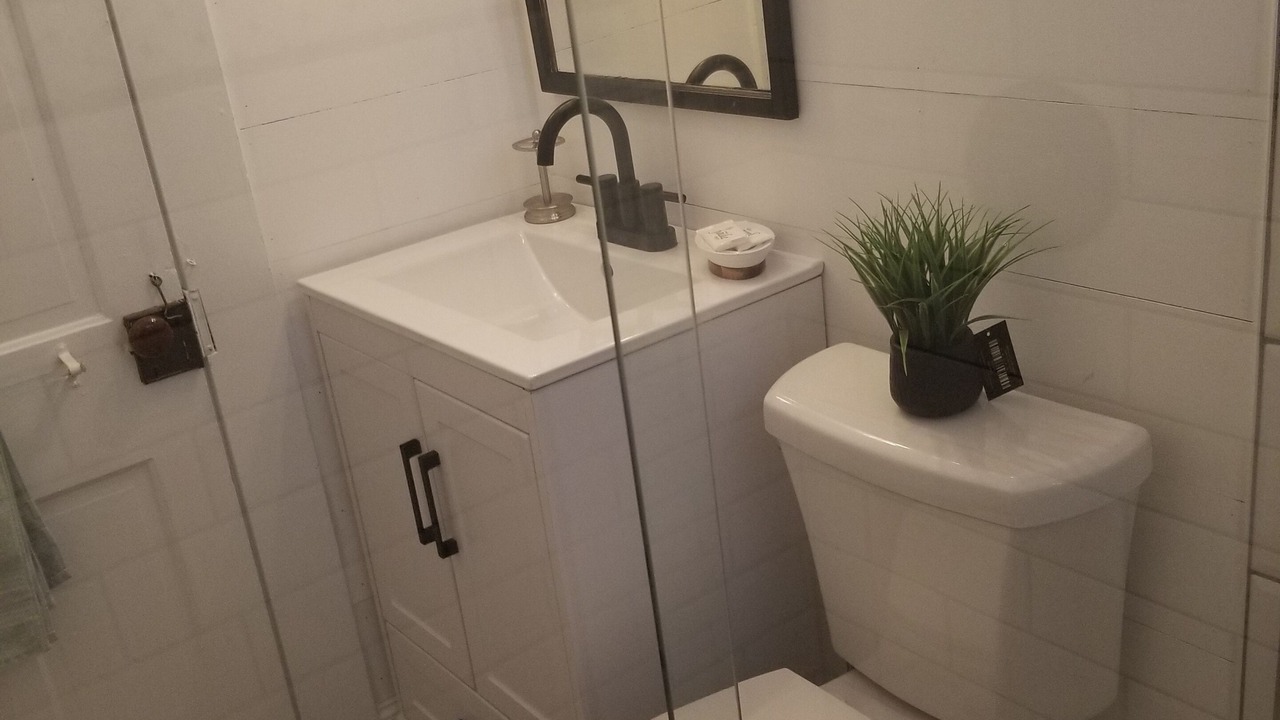 Photo of Bathroom in Tarpon Springs