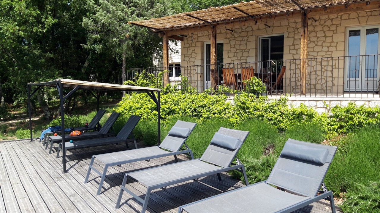 Photo of Patio Balcony in Labastide-de-Virac