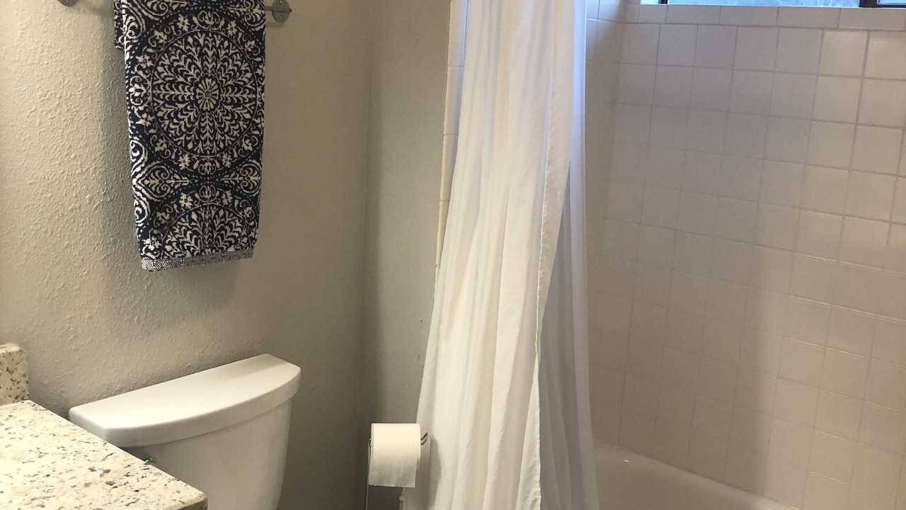 Photo of Bathroom in Vance Jackson