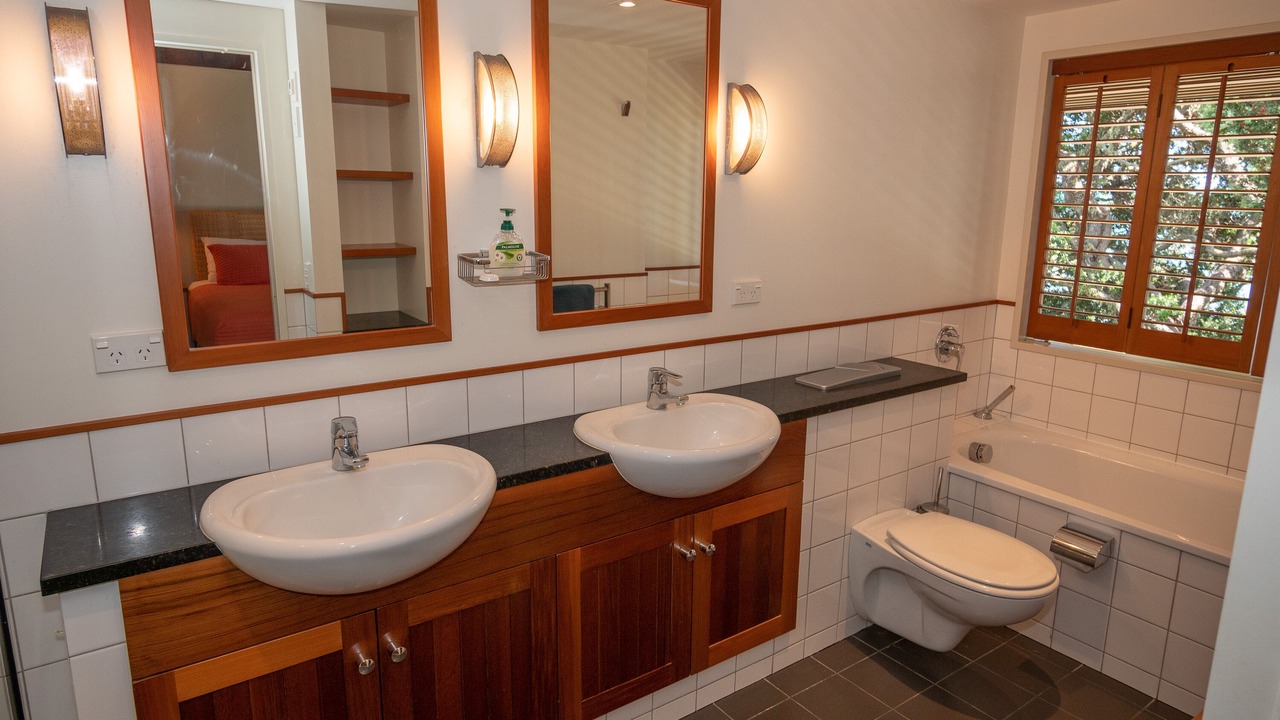 Photo of Bathroom in Coopers Beach