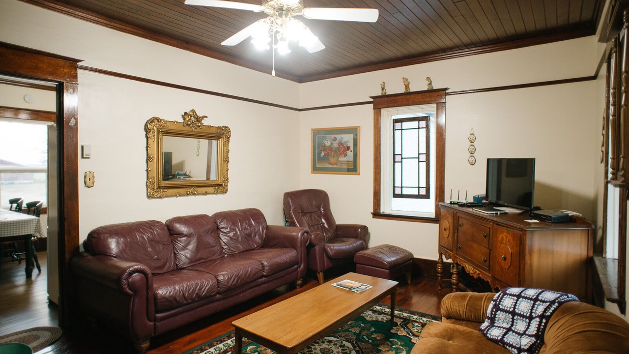 Photo of Livingroom in North Industrial