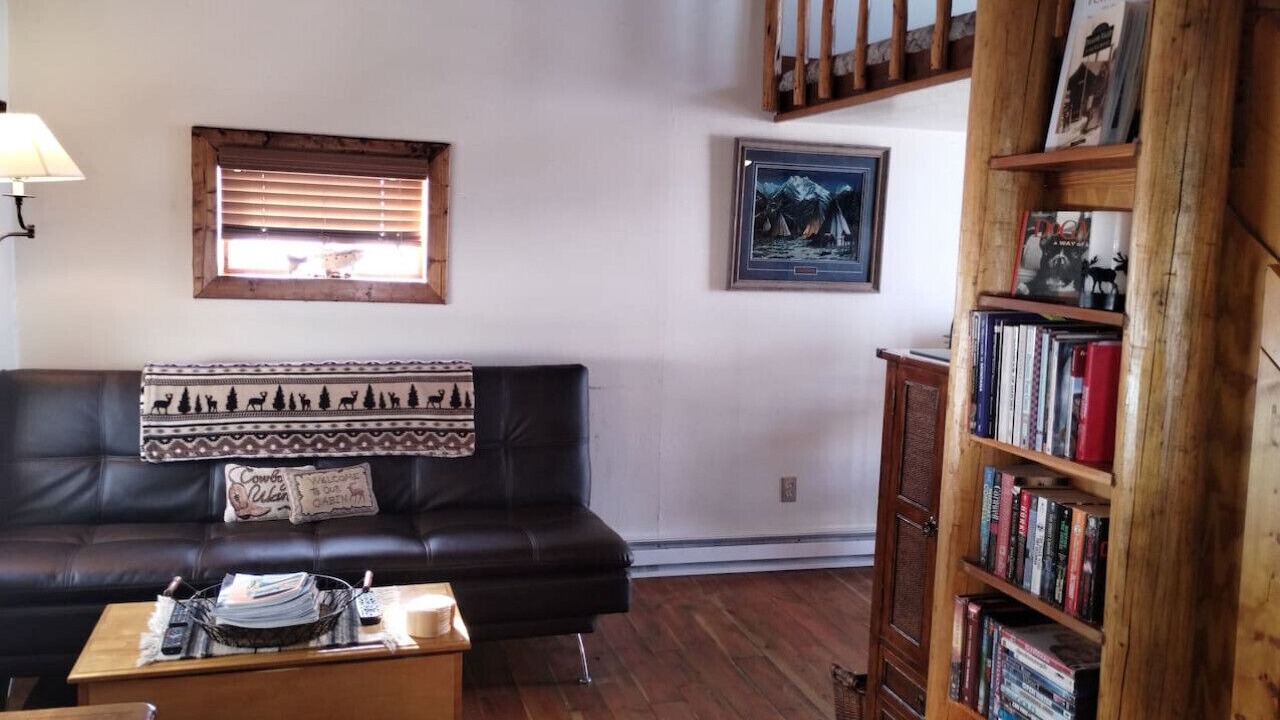 Photo of Livingroom in Livingston