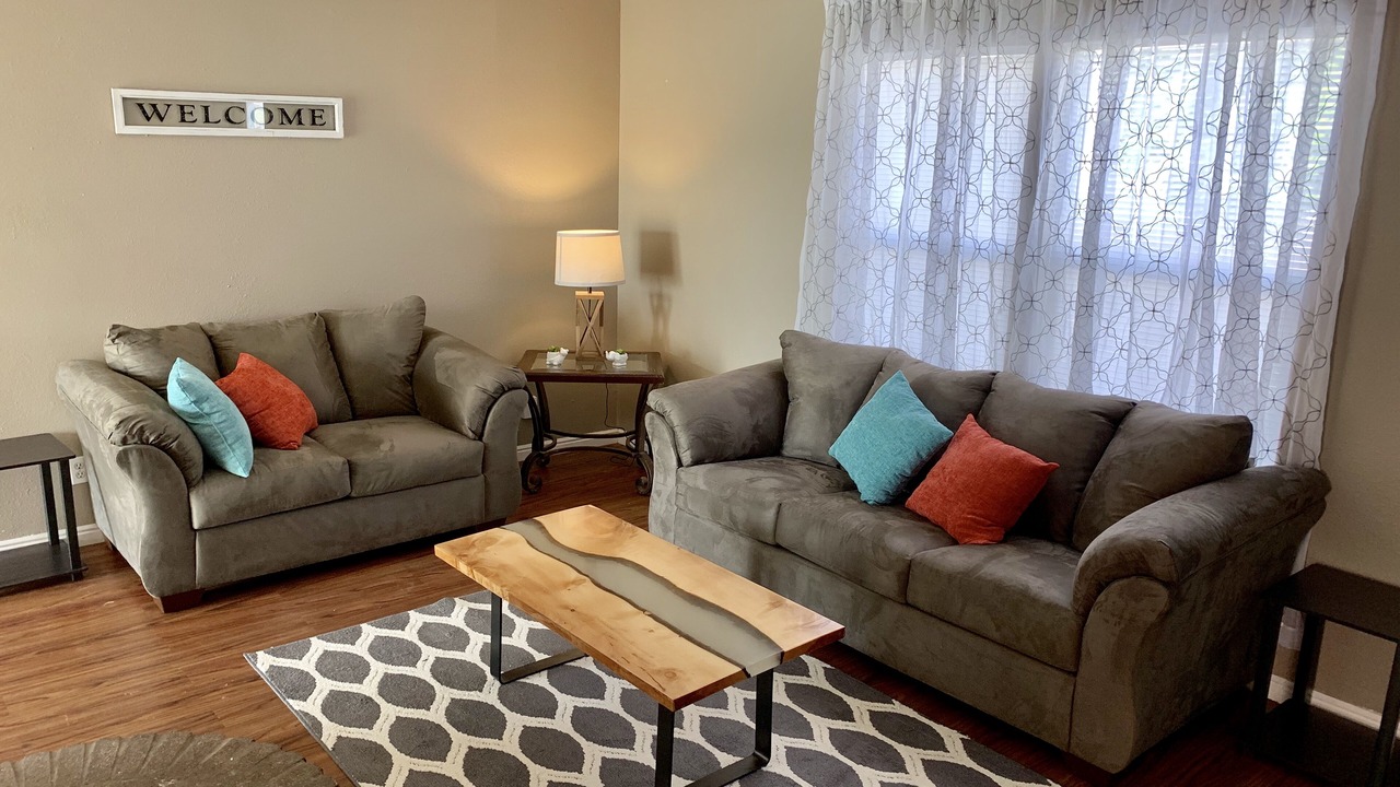 Photo of Livingroom in Fredonia