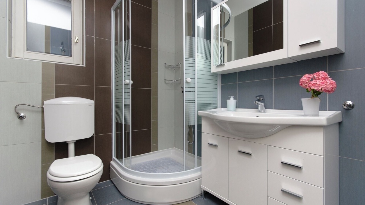Photo of Bathroom in Bast