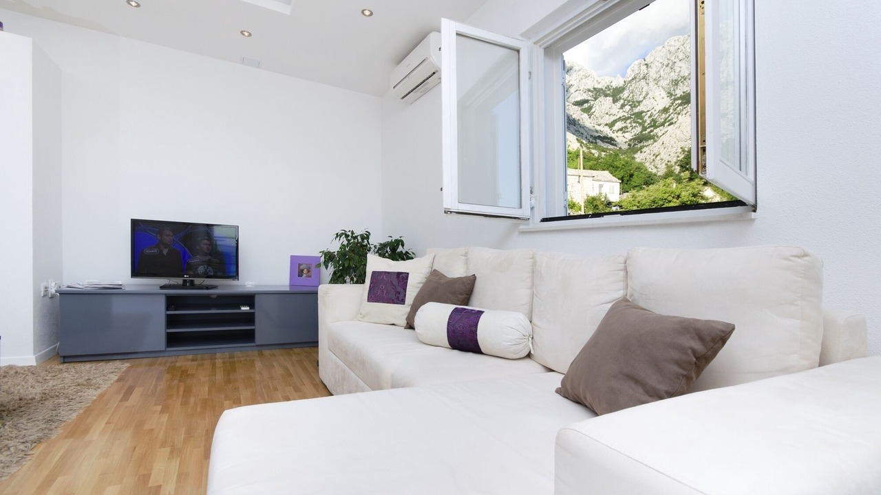 Photo of Livingroom in Bast
