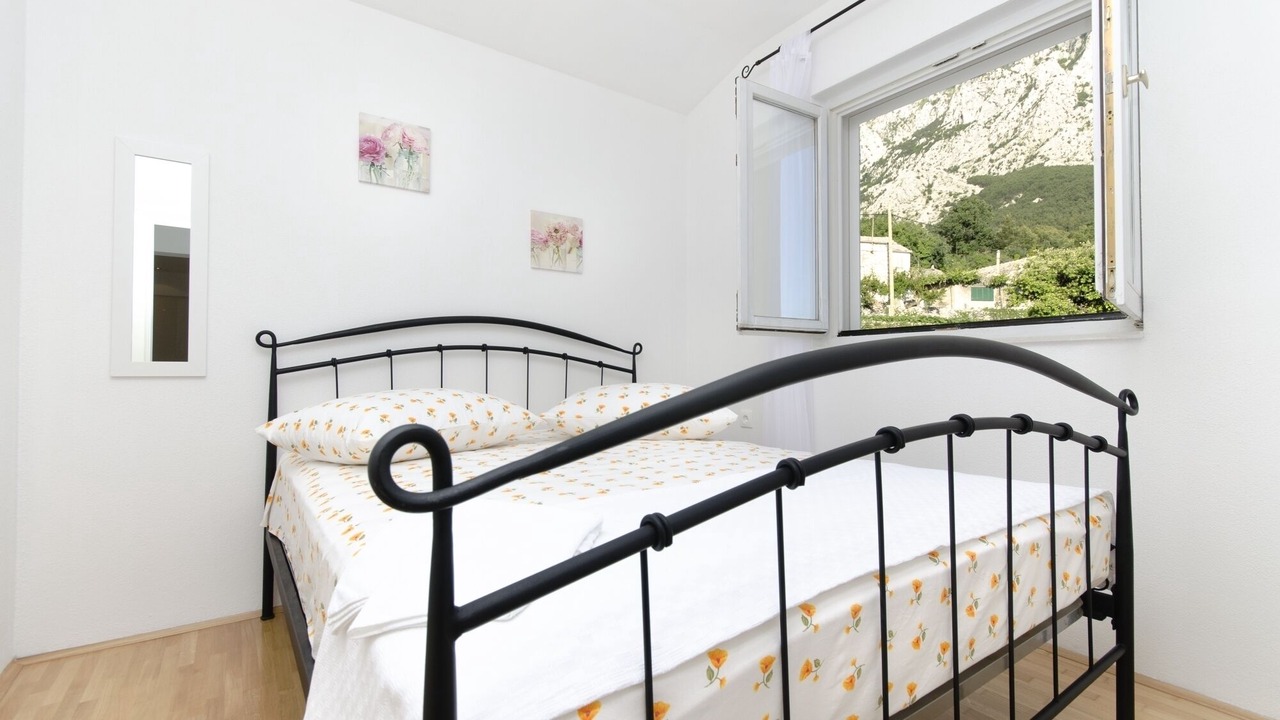 Photo of Bedroom in Bast