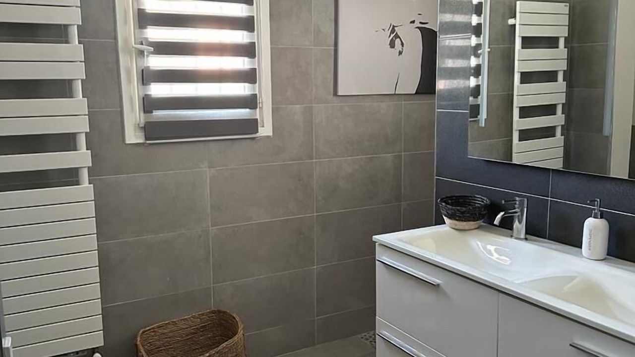 Photo of Bathroom in Laverune