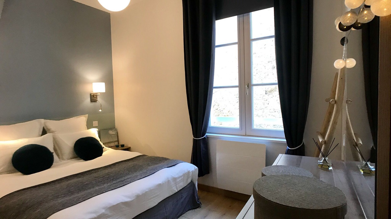 Photo of Bedroom in Dinan