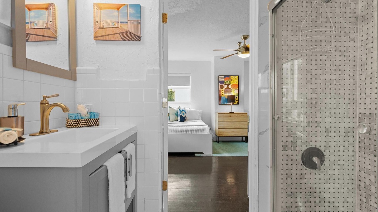 Photo of Bathroom in West Avenue