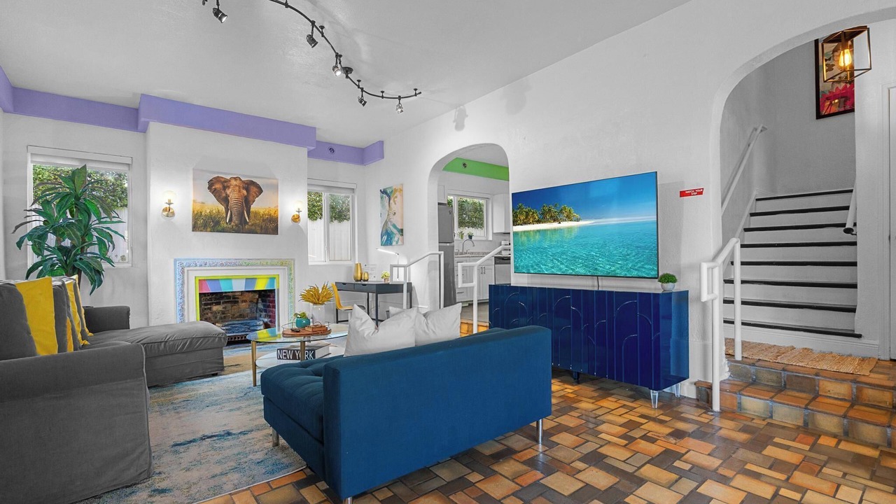 Photo of Livingroom in West Avenue