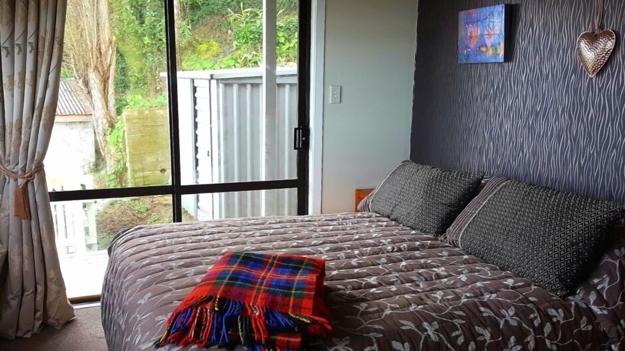 Photo of Others in Thames