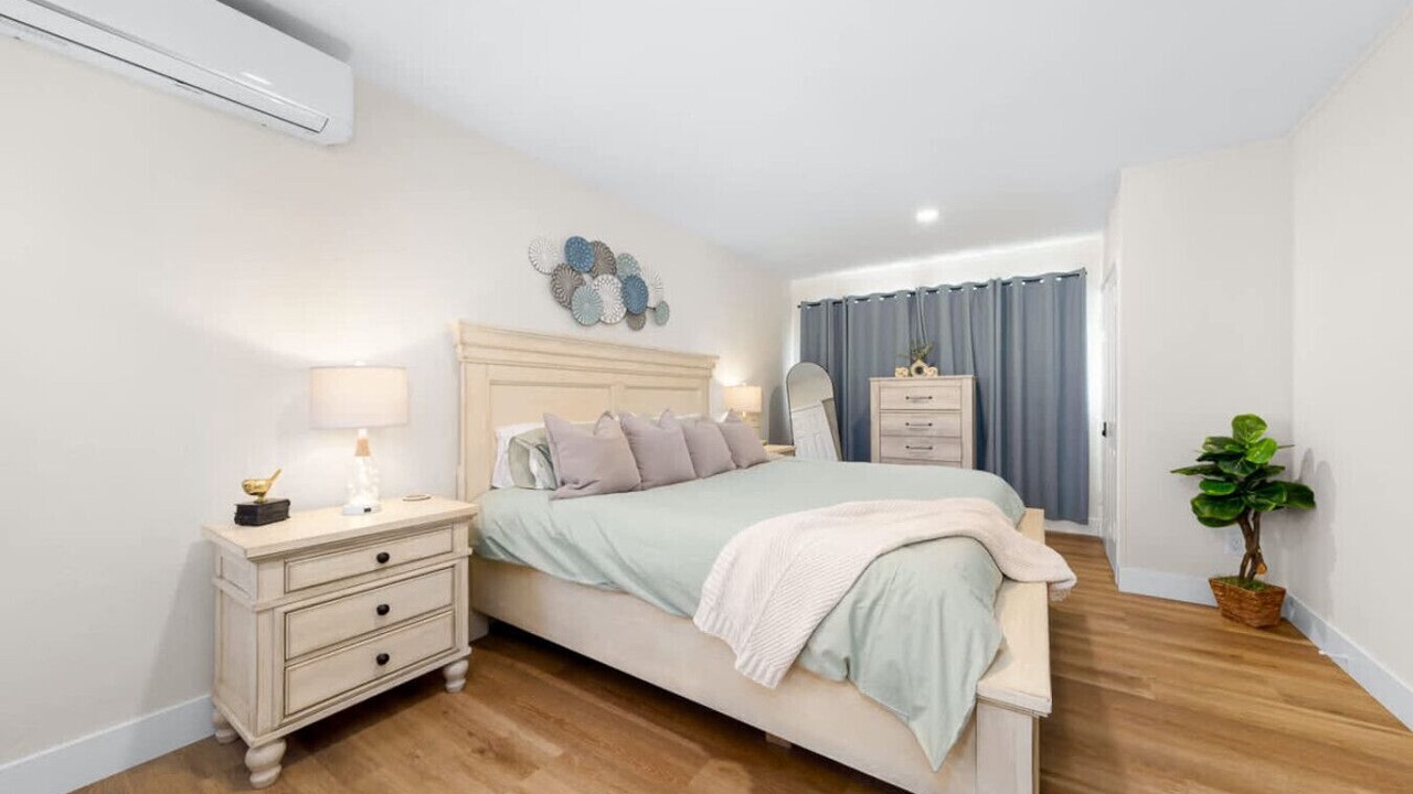 Photo of Bedroom in Ocean Beach