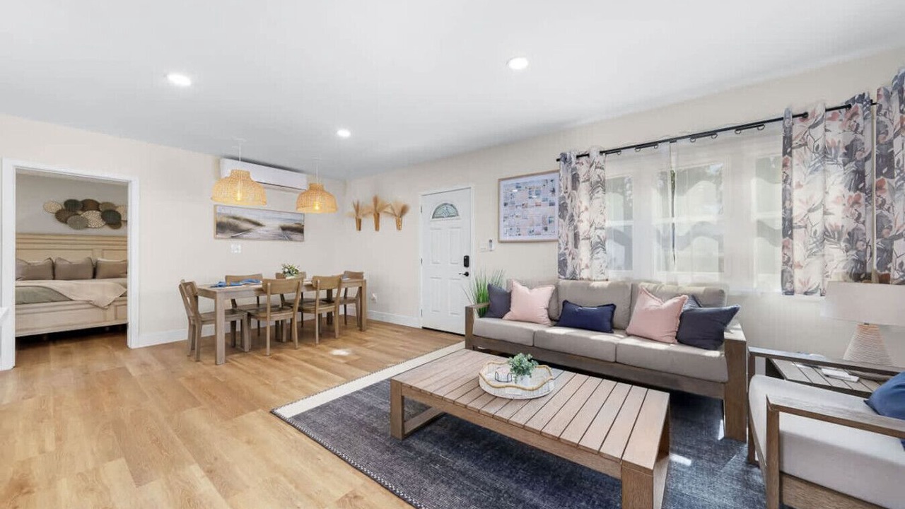 Photo of Livingroom in Ocean Beach