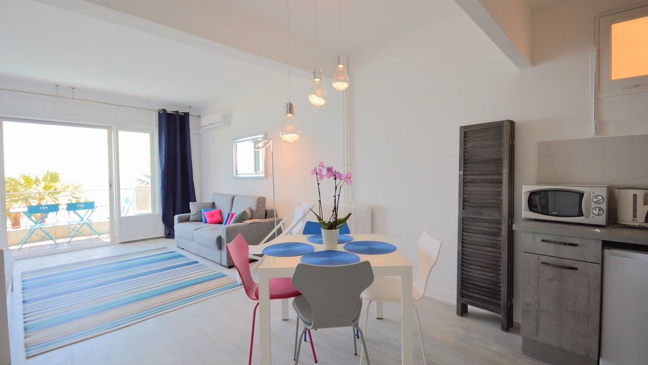 Photo of Others in Fabron