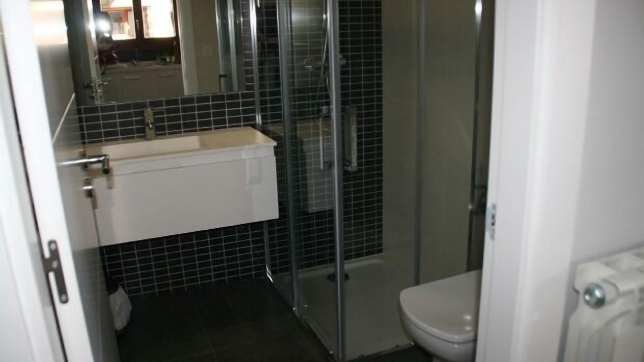 Photo of Bathroom in Gavin