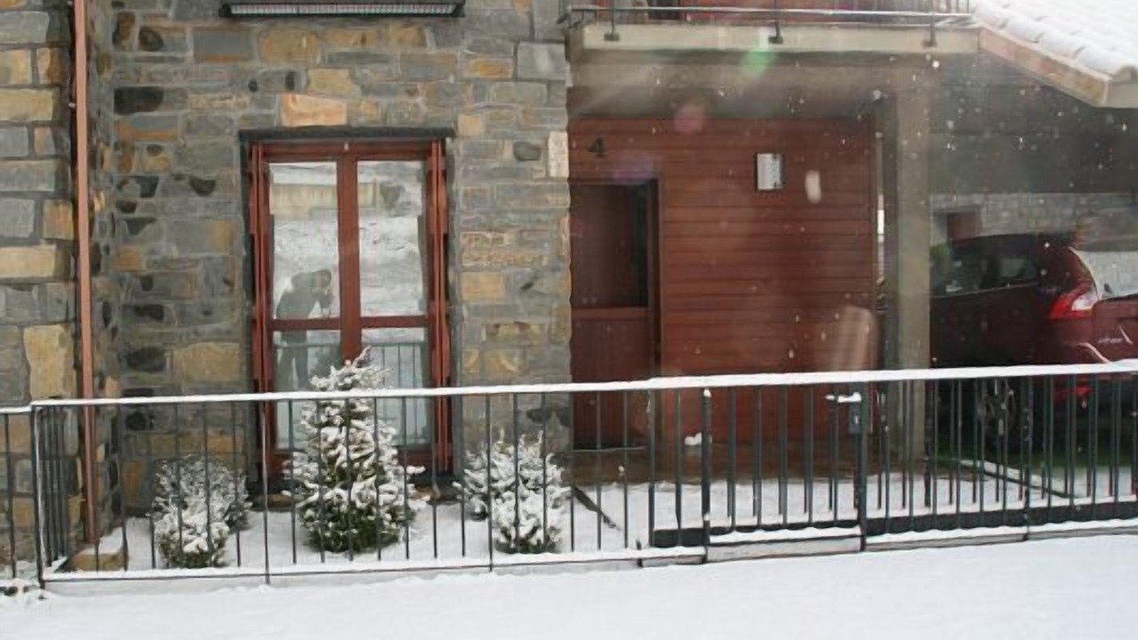 Photo of Outdoor in Gavin