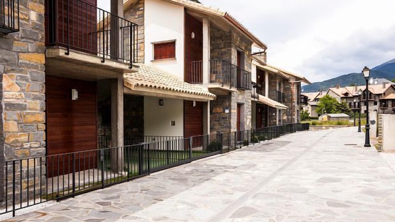 Photo of Outdoor in Gavin