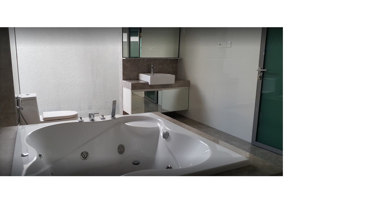 Photo of Bathroom in Mont Kiara