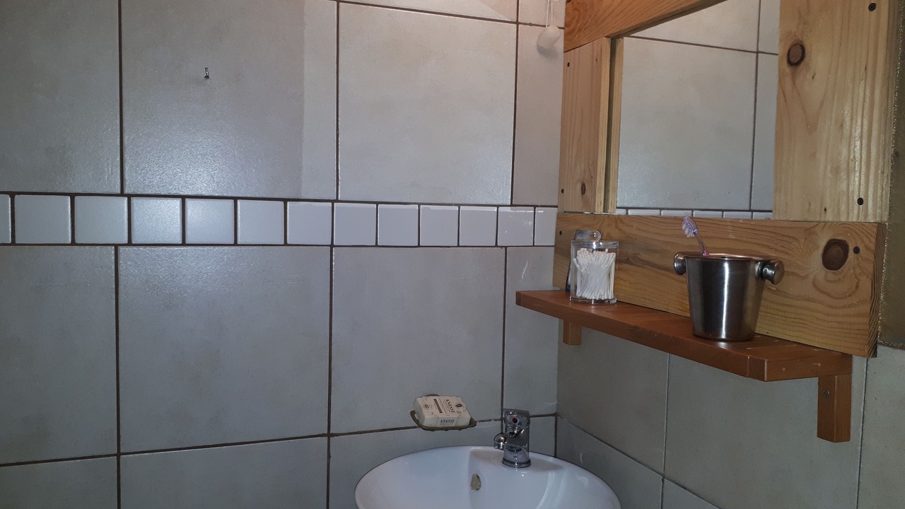 Photo of Bathroom in Saint-Laurent-d'Aigouze