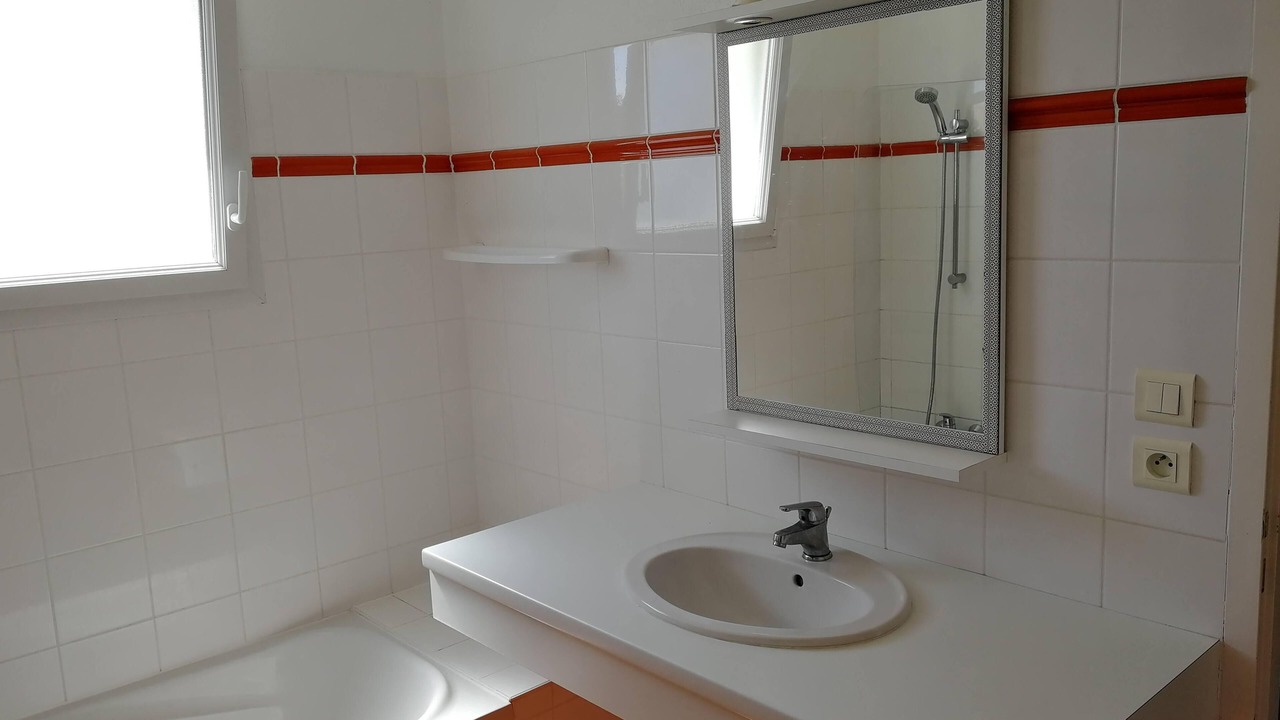 Photo of Bathroom in Olonne-sur-Mer