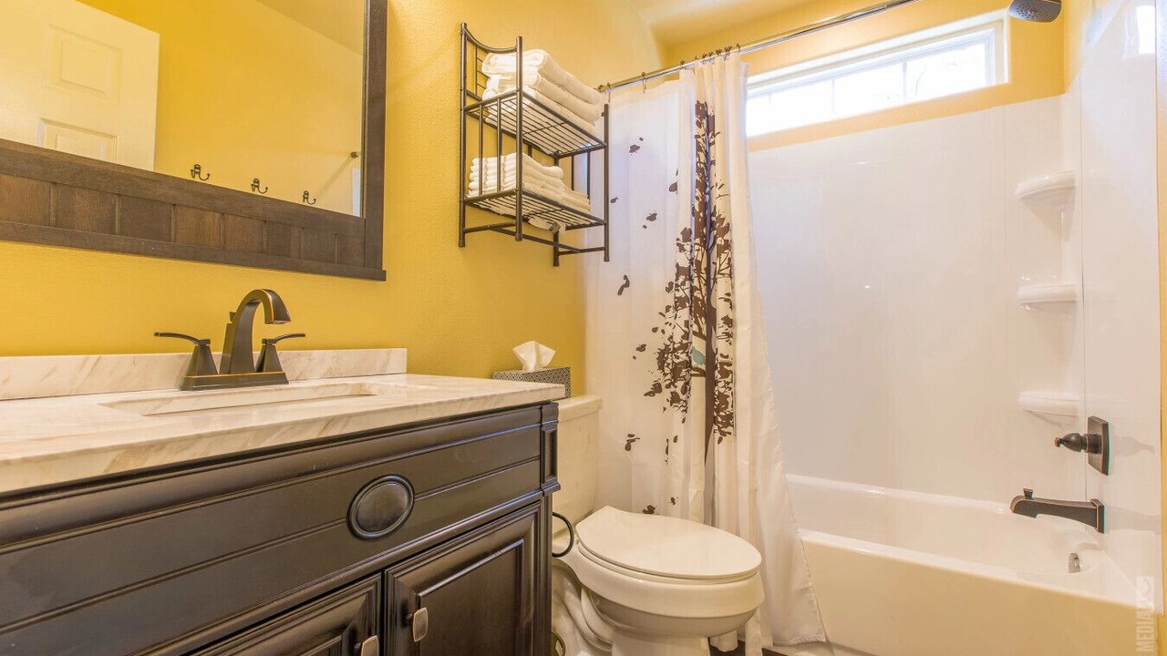 Photo of Bathroom in Brookeland