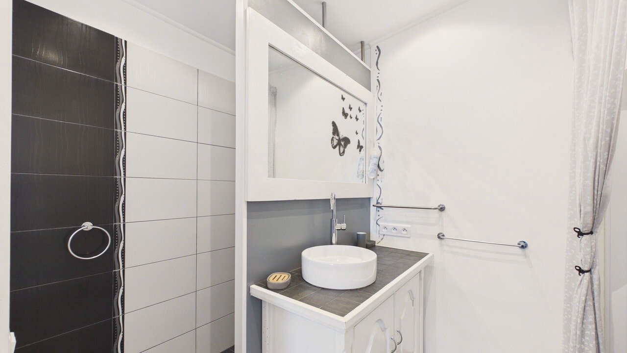 Photo of Bathroom in Talmont-Saint-Hilaire