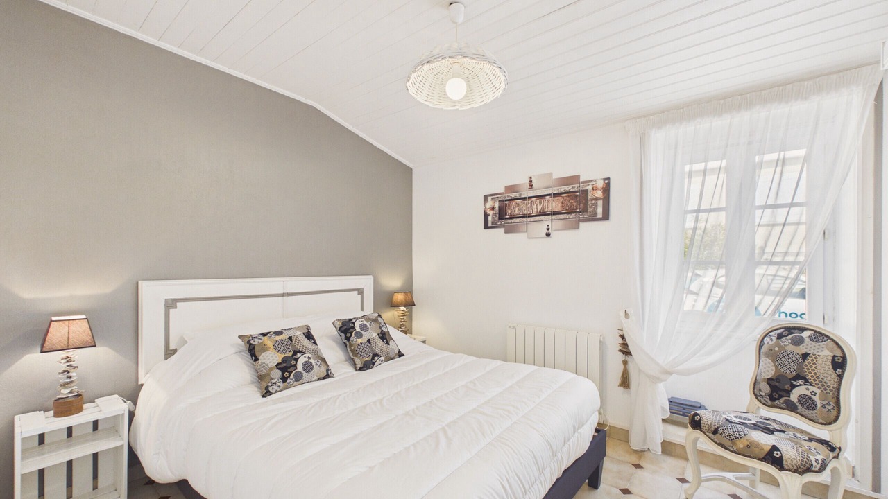 Photo of Bedroom in Talmont-Saint-Hilaire