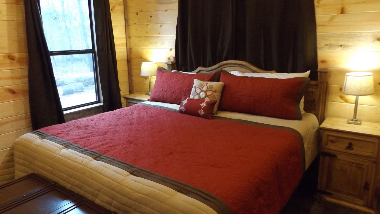 Photo of Bedroom in Broken Bow