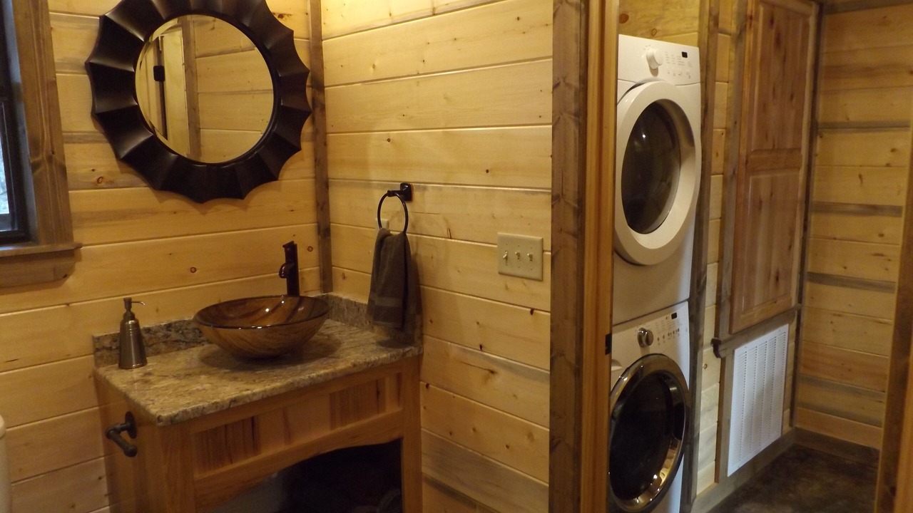 Photo of Bathroom in Broken Bow