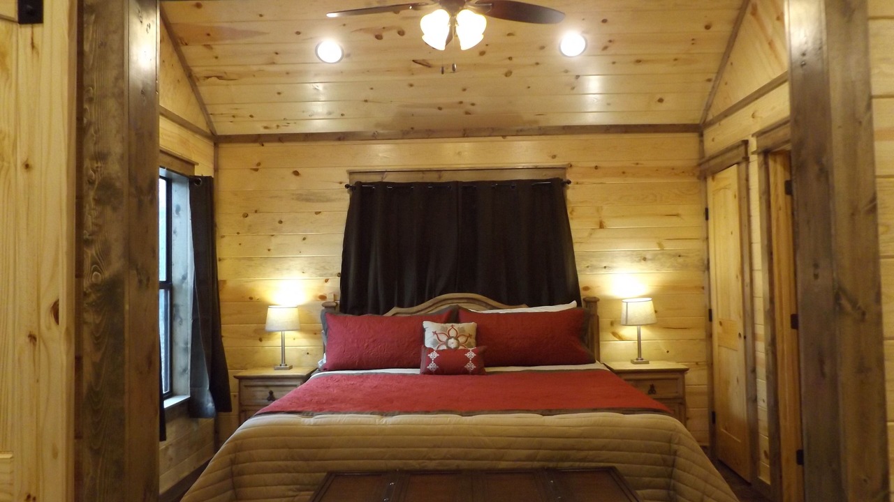 Photo of Bedroom in Broken Bow