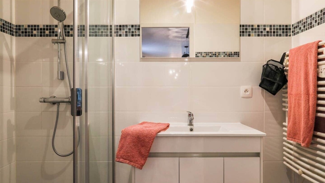 Photo of Bathroom in Continvoir