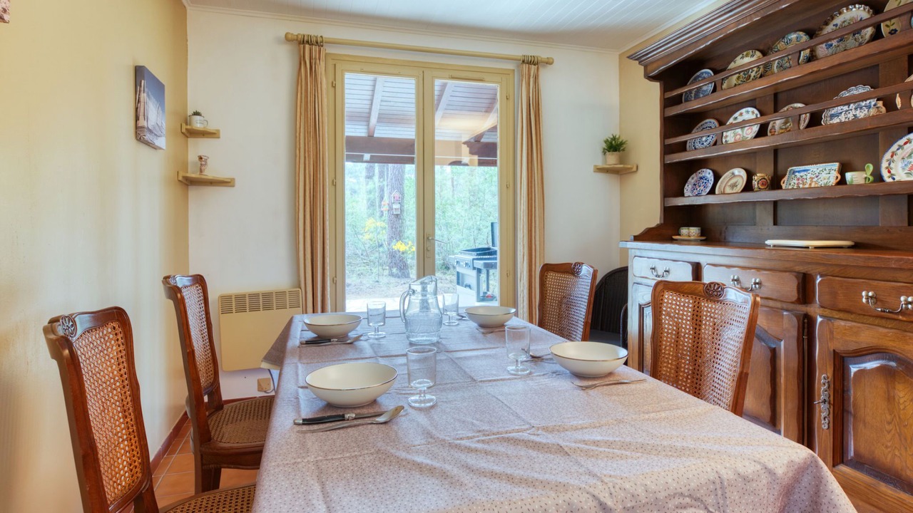 Photo of Bedroom in Maubuisson