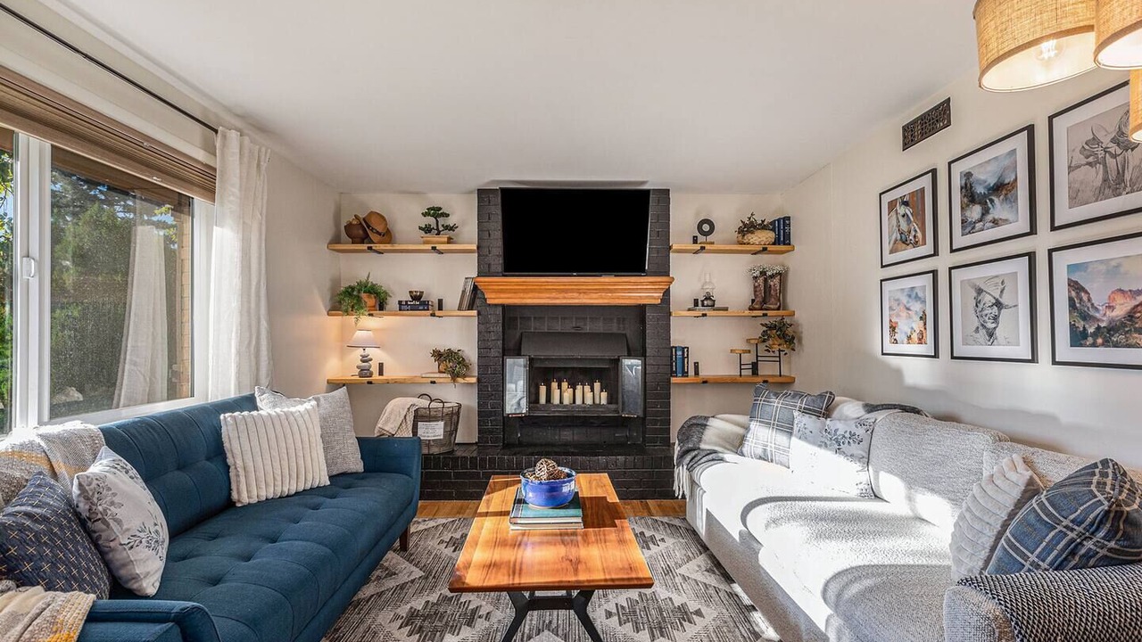 Photo of Livingroom in Littleton