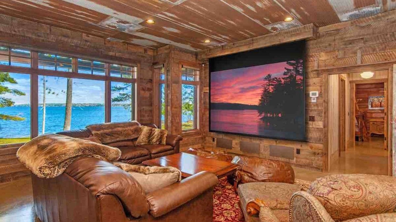 Photo of Bedroom in Lake Shore
