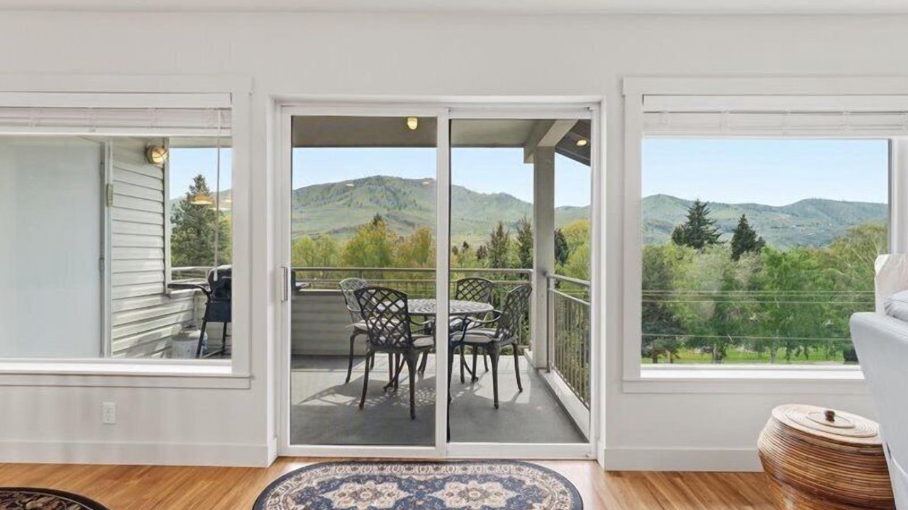 Photo of Patio Balcony in Chelan
