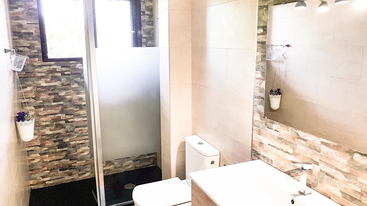 Photo of Bathroom in La Trinidad-San Juan y Todos los Santos