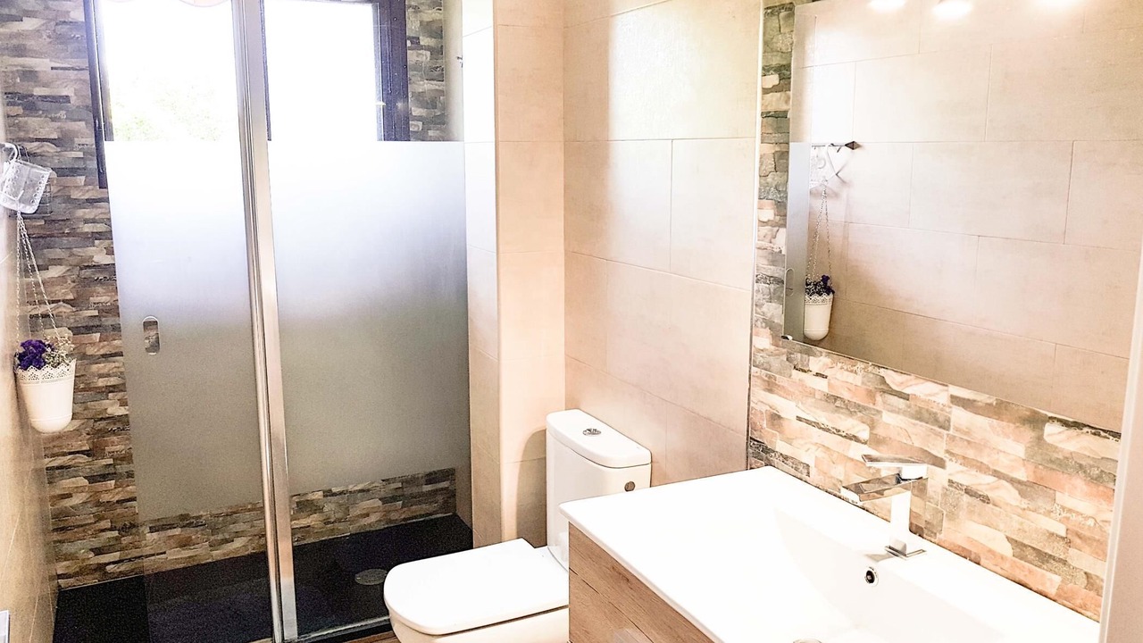Photo of Bathroom in La Trinidad-San Juan y Todos los Santos