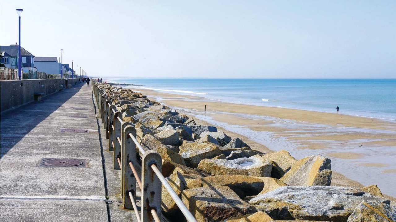 Photo of Others in Hauteville-sur-Mer