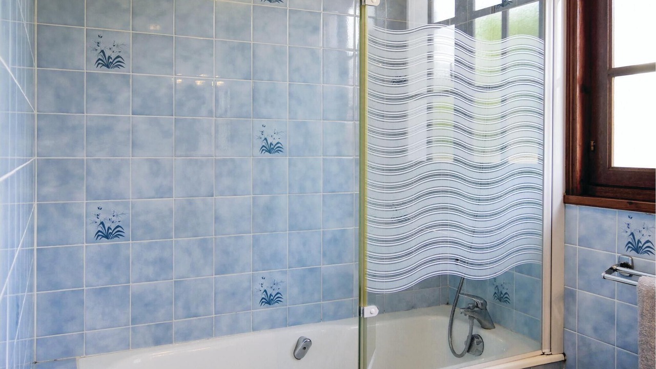 Photo of Bathroom in Hauteville-sur-Mer