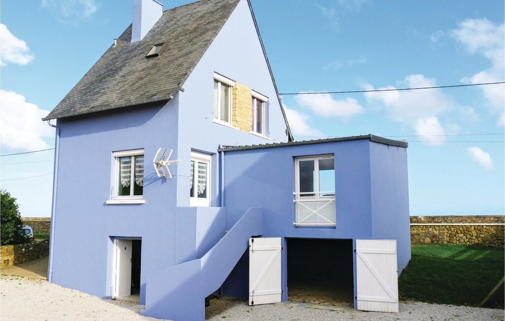 Photo of Buildings in Saint-Marcouf