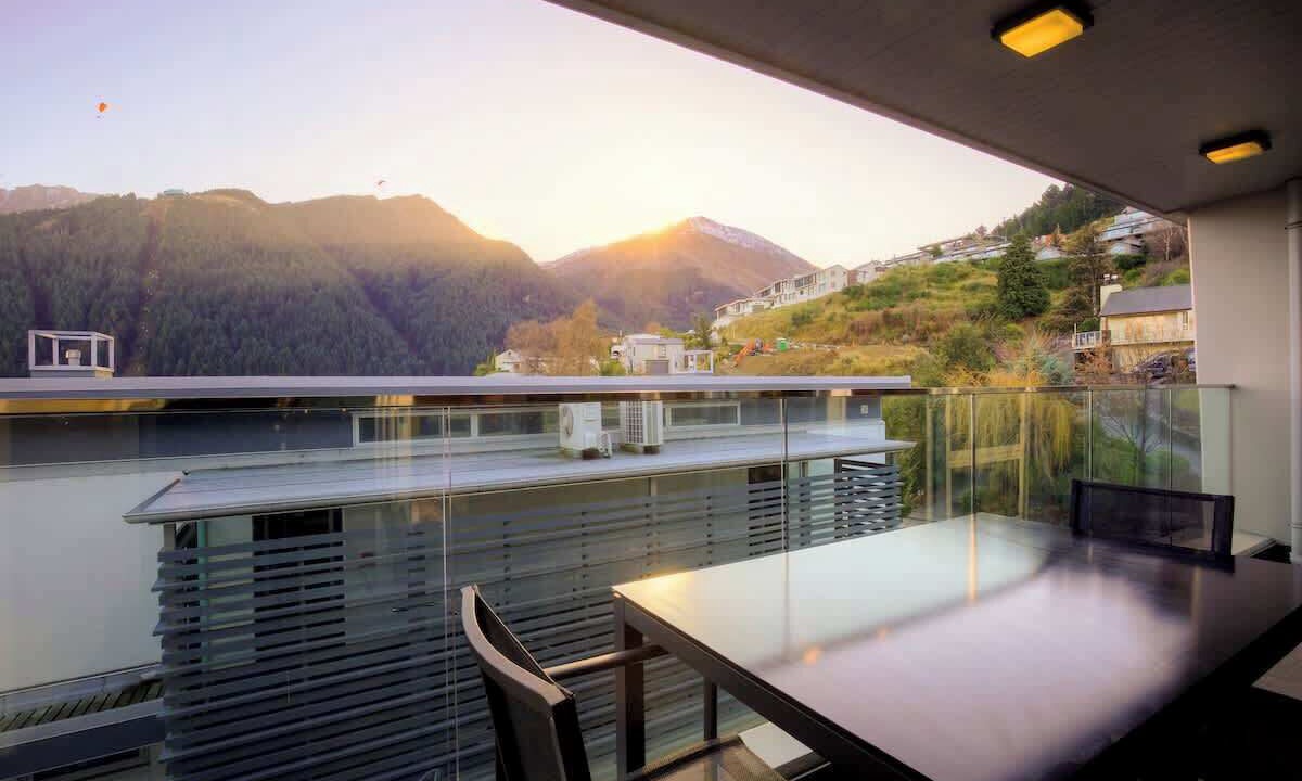 Photo of Patio Balcony in Queenstown City Centre
