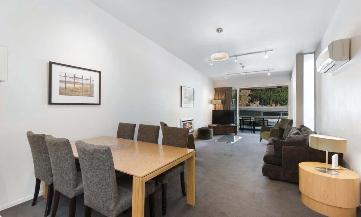 Photo of Patio Balcony in Queenstown City Centre