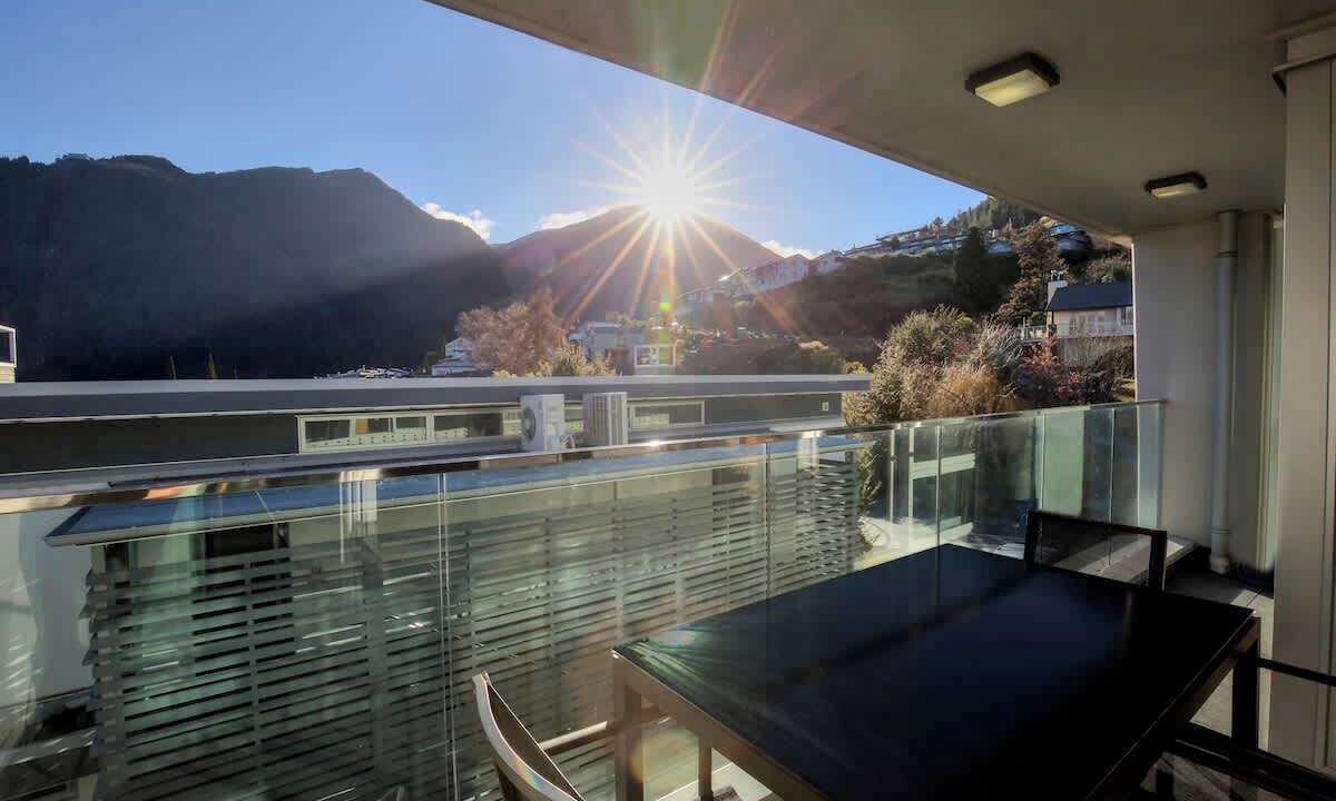 Photo of Patio Balcony in Queenstown City Centre