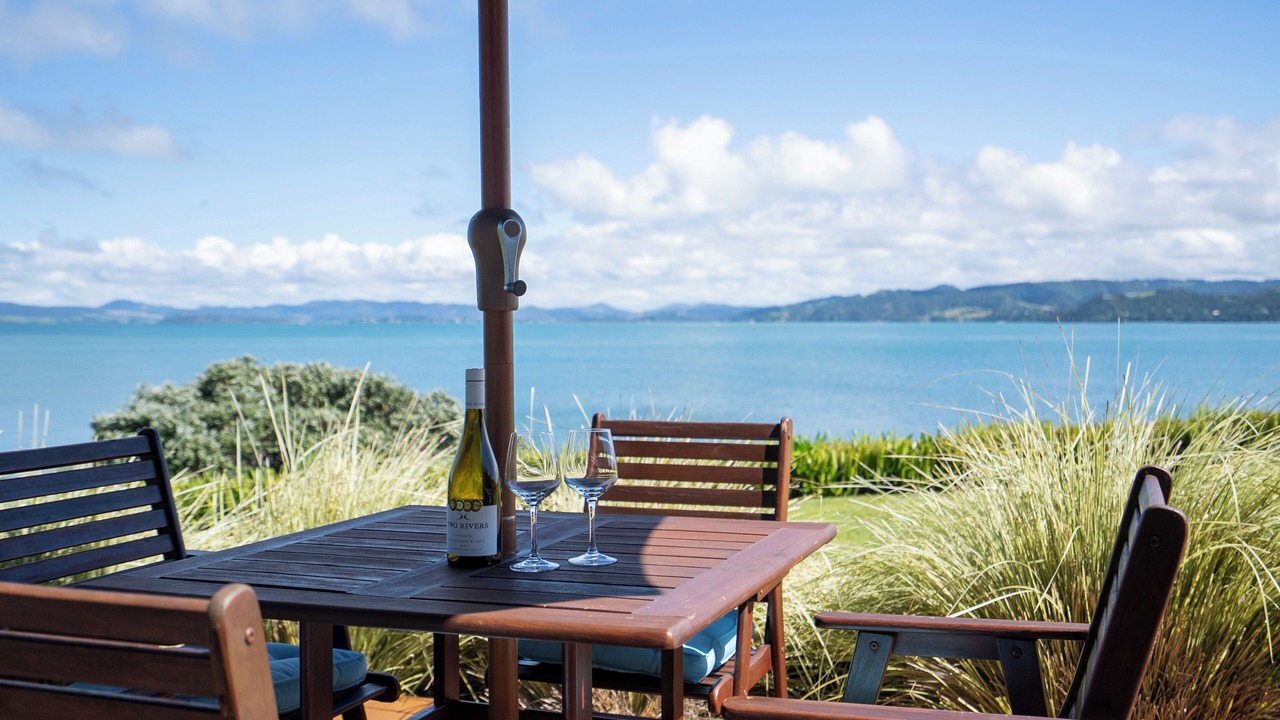 Photo of Others in One Tree Point